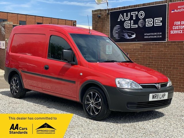 Vauxhall Combo Cdti 1700 16V Red