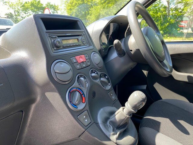 Fiat Panda 1.1 Eco Active Hatchback 119 G White #40