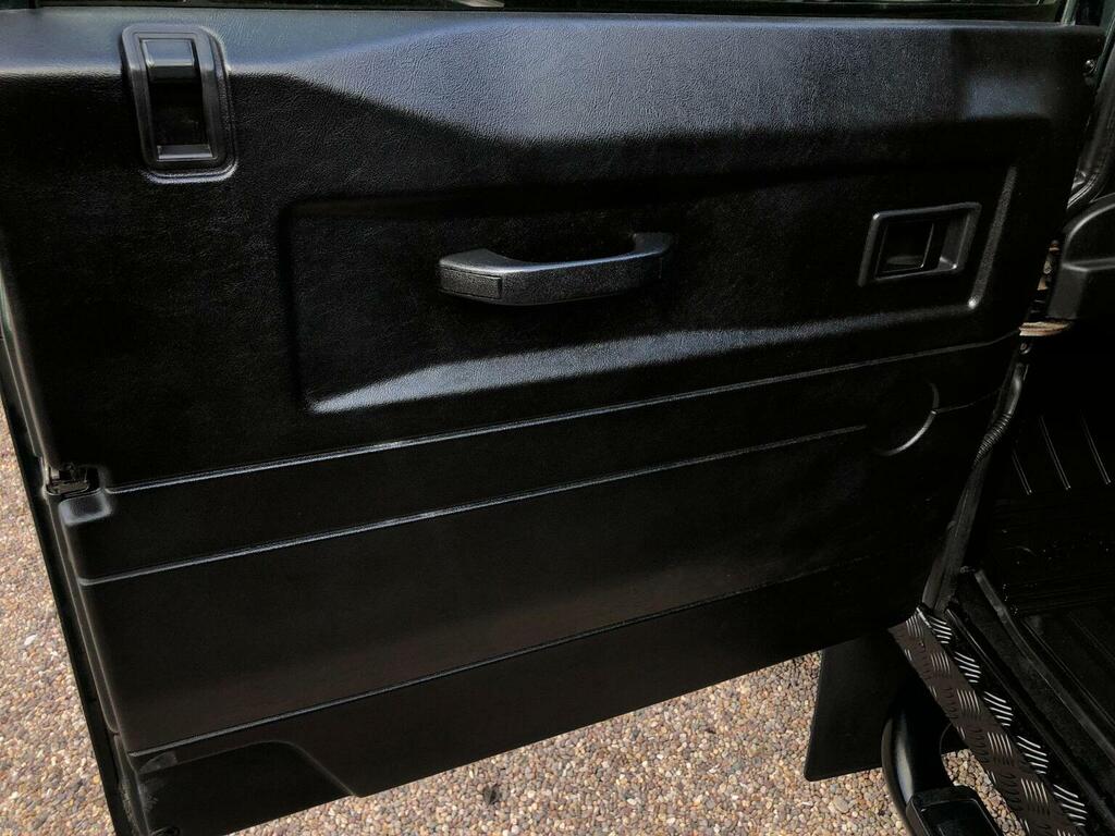 Land Rover Defender 110 Tdci Black #63