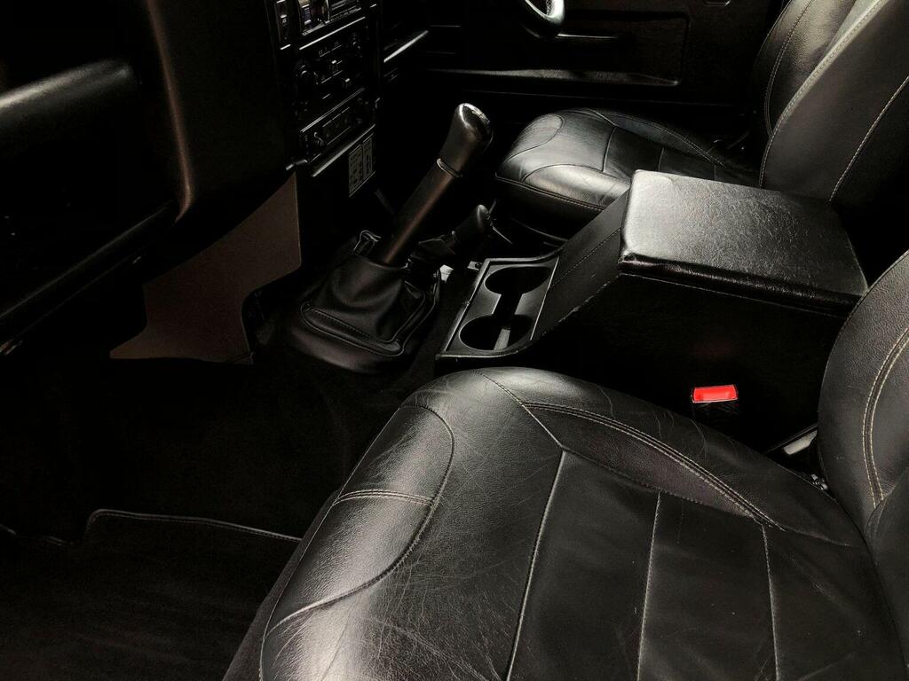 Land Rover Defender 110 Tdci Black #128