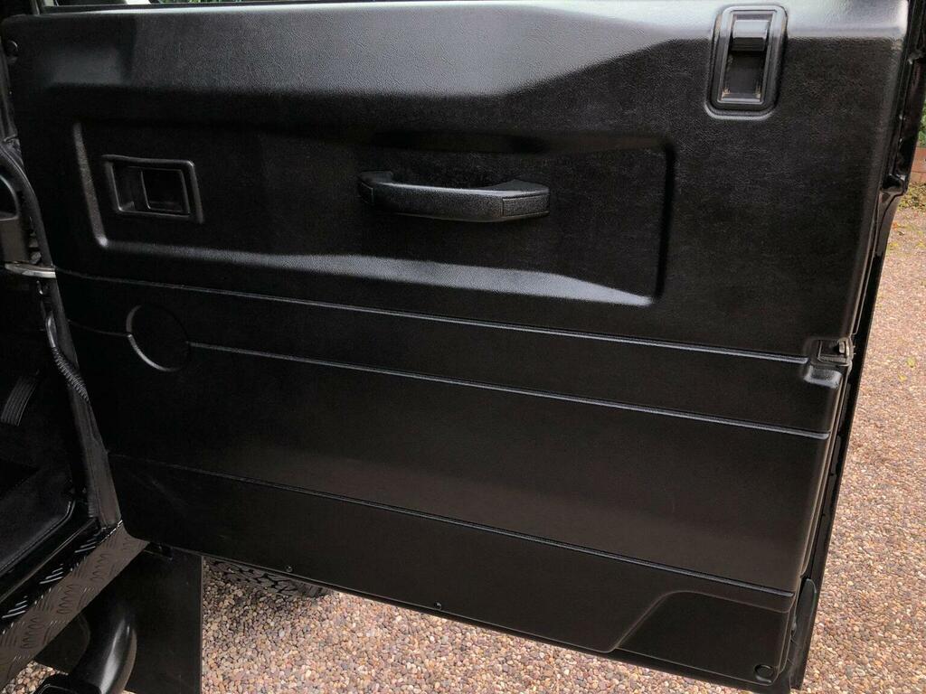 Land Rover Defender 110 Tdci Black #64