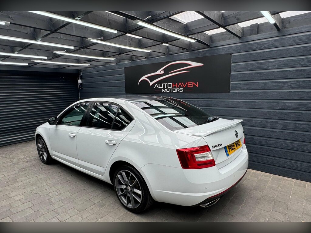 Skoda Octavia 2.0 Tfsi Vrs Dsg Euro 6 Ss White #6