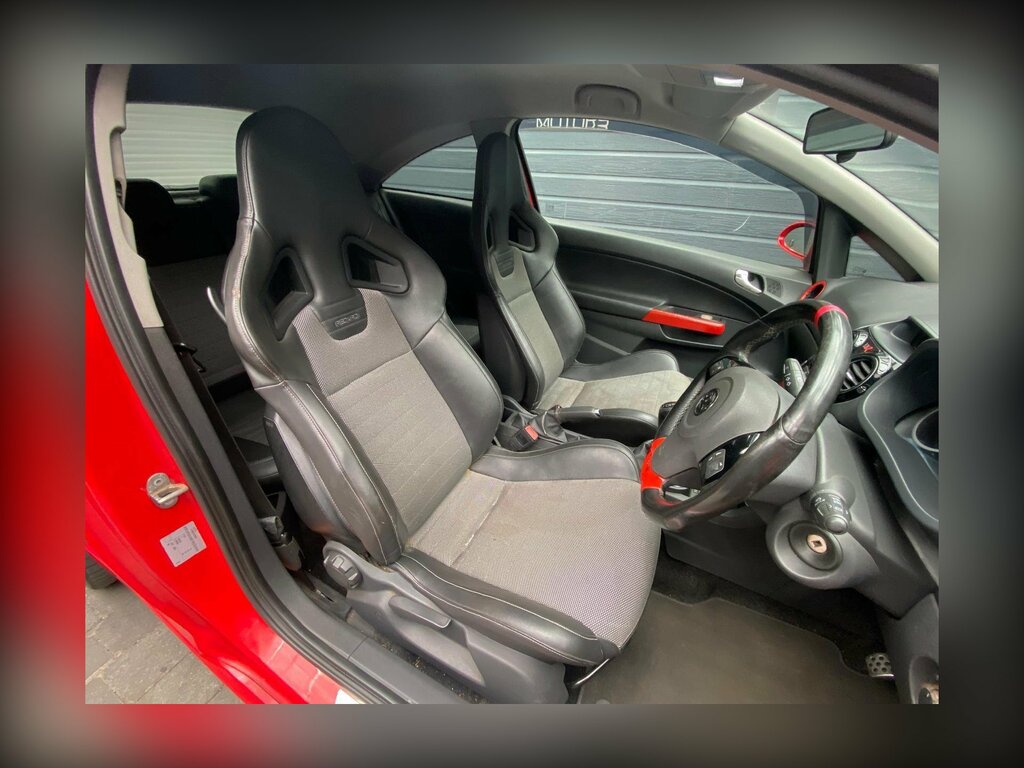 Vauxhall Corsa 1.2 Club Ac 16V 80 Bhp Silver #55