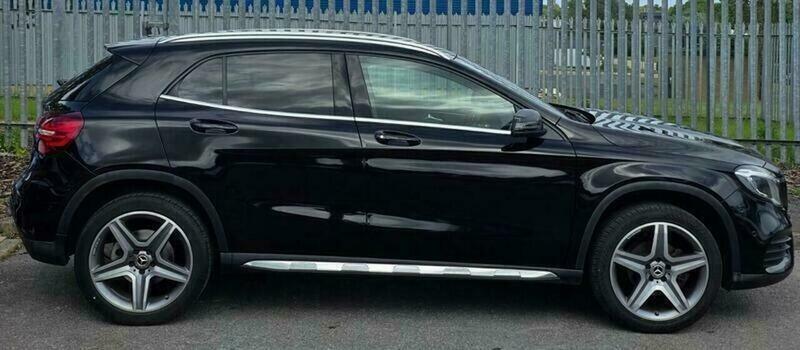 Mercedes-Benz C Class 1.6 Gla200 Amg Line Black #4