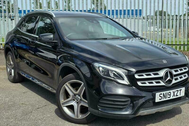 Mercedes-Benz C Class 1.6 Gla200 Amg Line Black