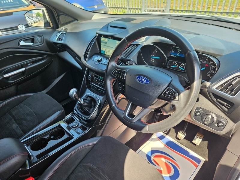 Ford Kuga 1.5 Tdci St-line X AF18PKJ White #5