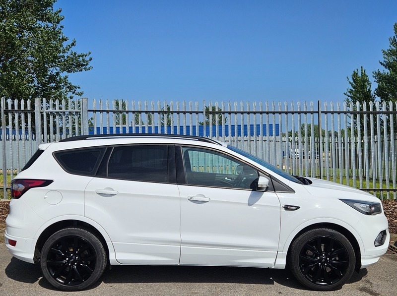 Ford Kuga 1.5 Tdci St-line X AF18PKJ White #2