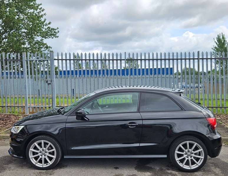 Audi A1 1.4 Tfsi S Line KP16VLL Black #4