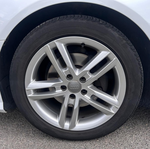 Audi A6 Avant 2.0 Tdi S Line White #2