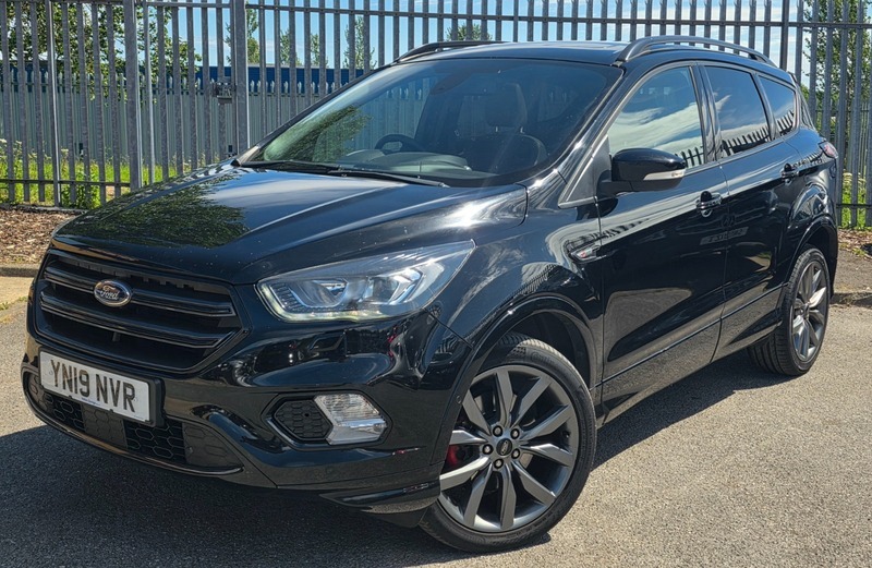 Ford Kuga 1.5 Tdci Ecoblue St-line YN19NVR Black #2