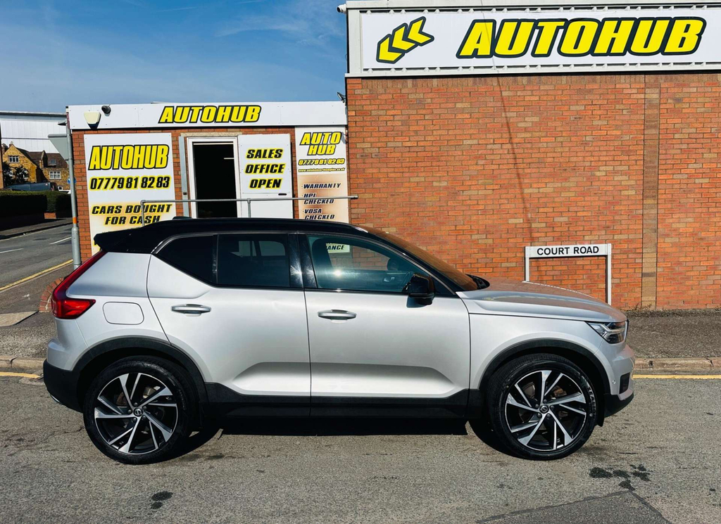 Volvo XC40 D4 First Edition Awd Euro 6 Ss VU18DWY Silver #2