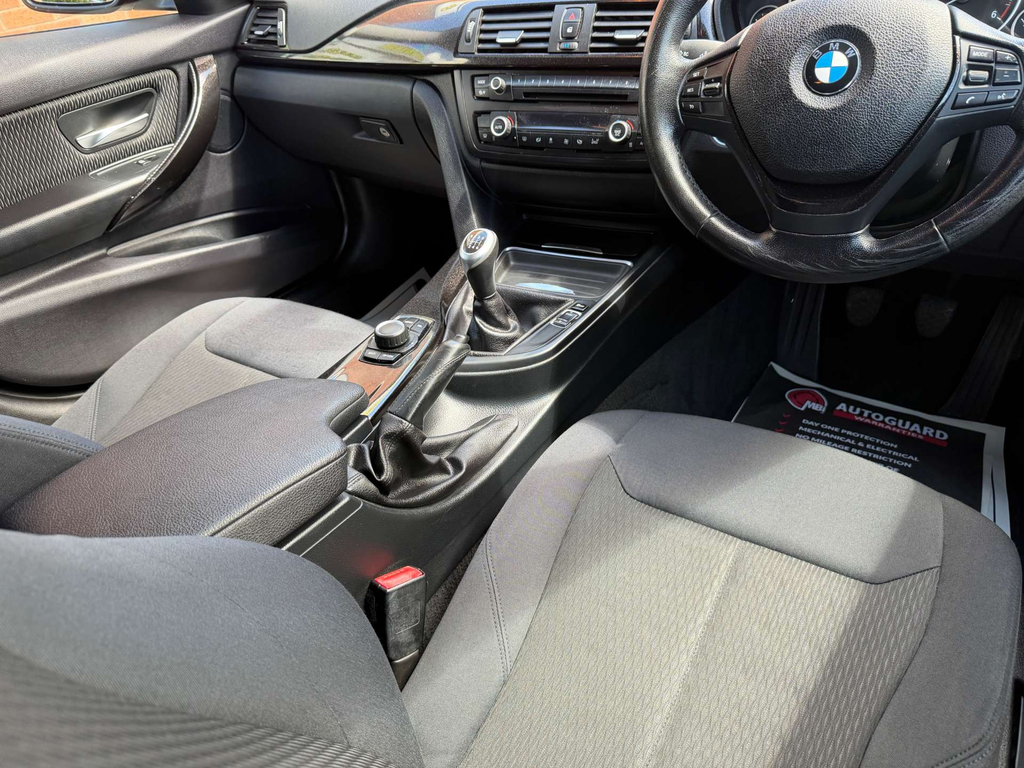 BMW 3 Series  Black #13