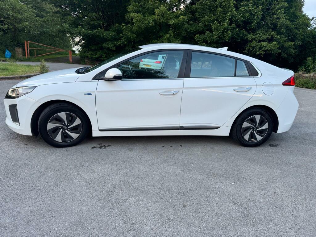 Hyundai Ioniq 1.6 H-gdi Premium Dct Euro 6 Ss White #6