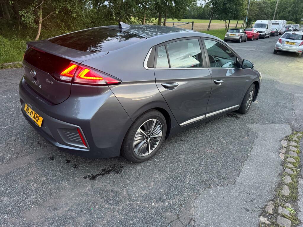 Hyundai Ioniq Premium Se Grey #3