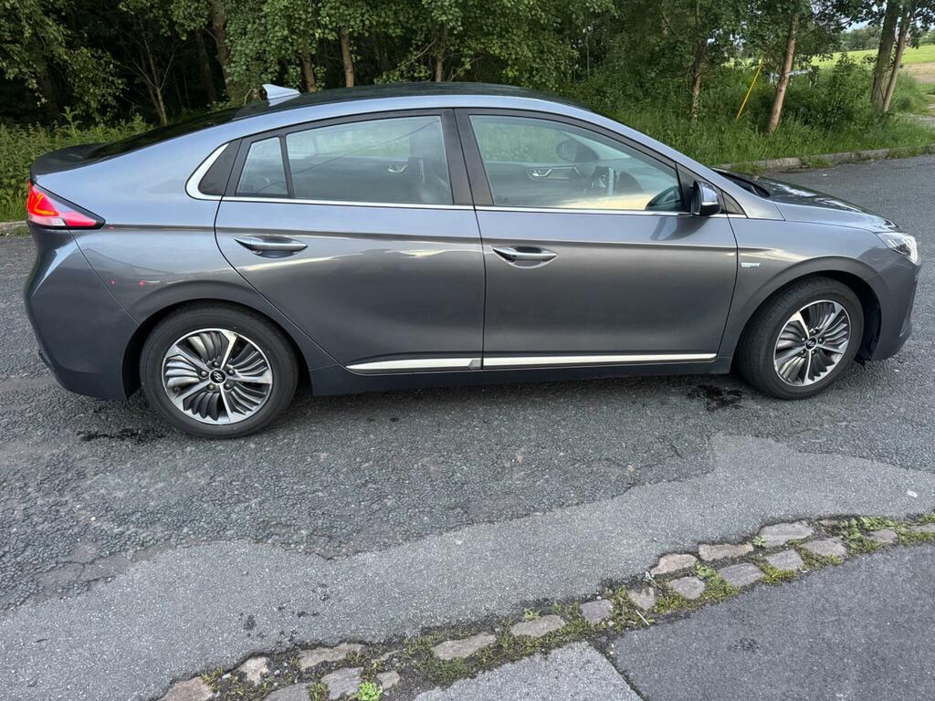 Hyundai Ioniq Premium Se Grey #5