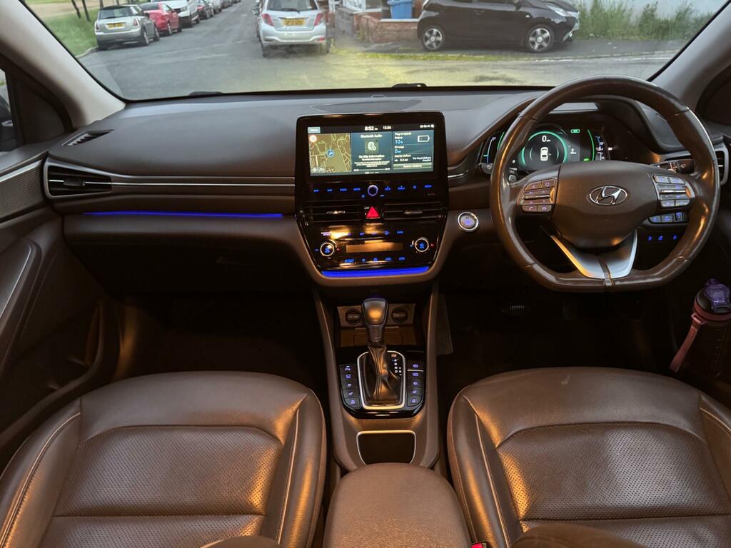 Hyundai Ioniq Premium Se Grey #2