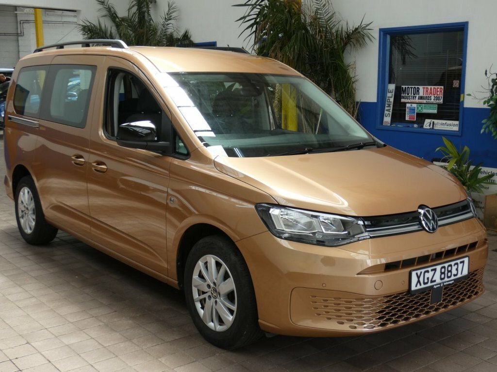 Volkswagen Caddy Maxi Life 2L Life Brown #6