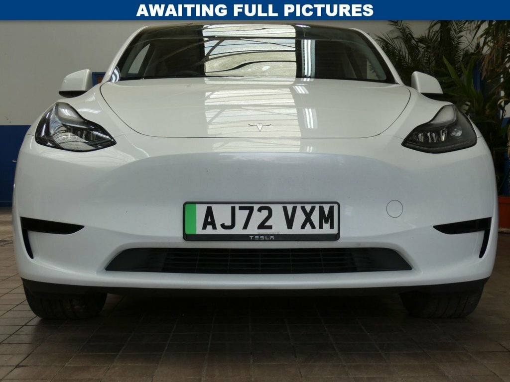 Tesla Model Y Suv AJ72VXM White #2