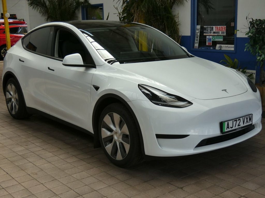 Tesla Model Y Suv AJ72VXM White #5