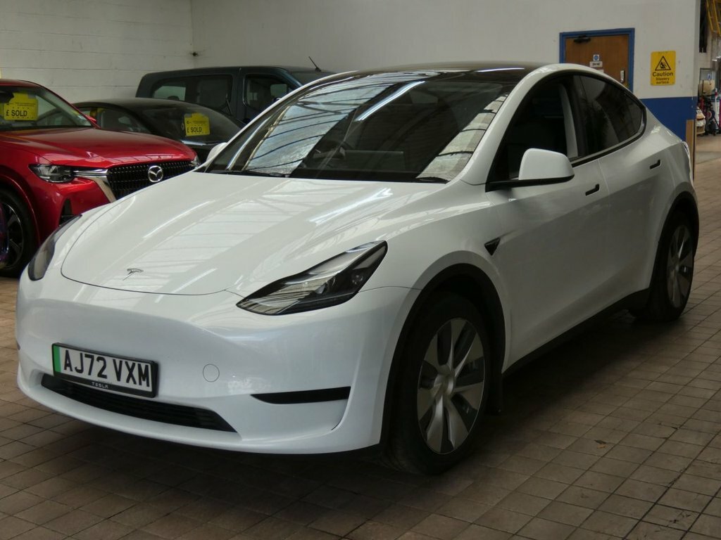 Tesla Model Y Suv AJ72VXM White #3