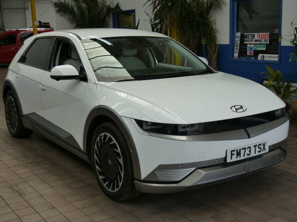 Hyundai Ioniq 5 Hatchback White #6