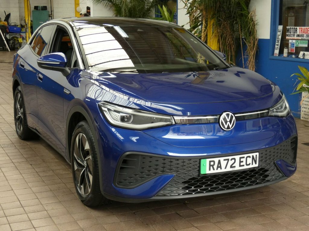 Volkswagen ID.5 Suv Blue #6