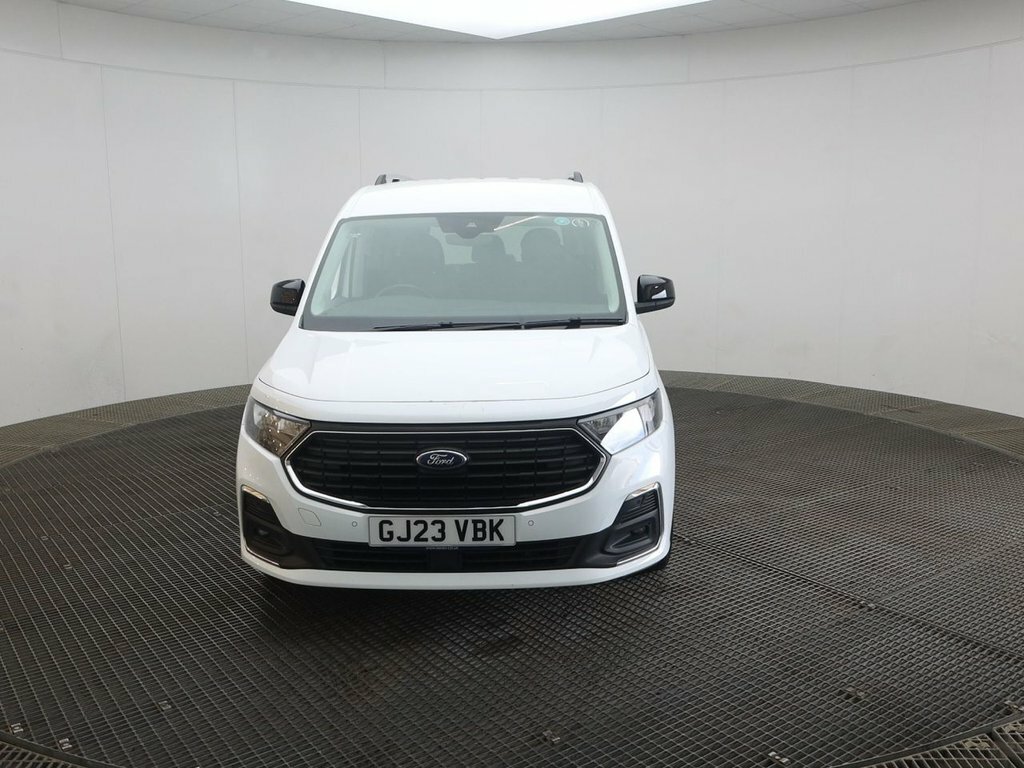 Ford Grand Tourneo Connect 2L Titanium White #2