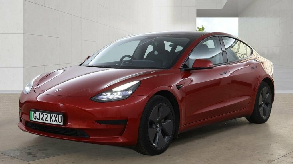 Tesla Model 3 Saloon Red #2