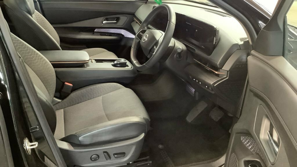 Nissan Ariya 87Kwh Evolve 22Kw Charger Y777MEB Green #10