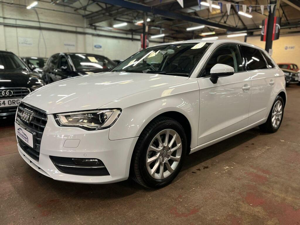 Audi A3 1.4 Tfsi Cod Se Sportback S Tronic Euro 6 Ss White #3