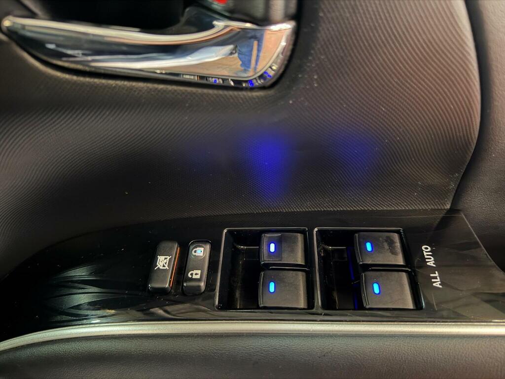 Toyota Estima #39