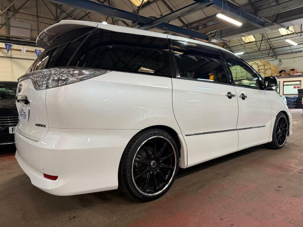 Toyota Estima #7