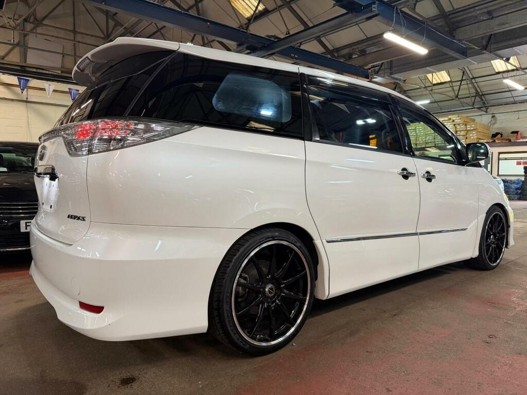 Toyota Estima #4