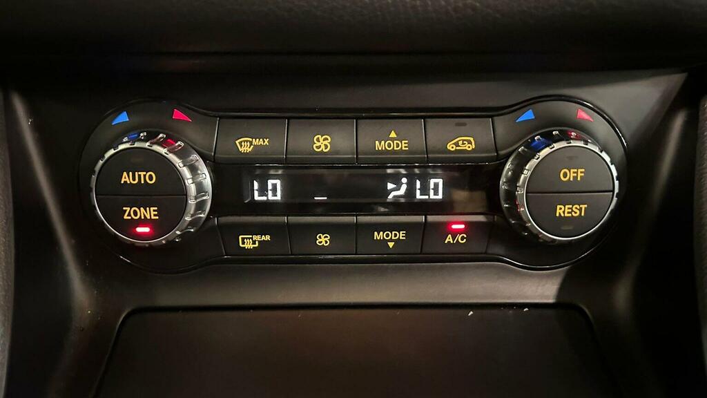 Mercedes-Benz CLA Class  White #102