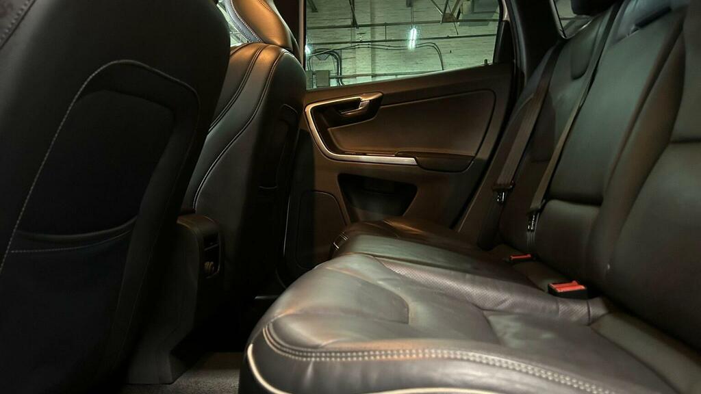 Volvo XC60 Grey #36