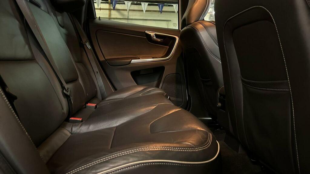 Volvo XC60 Grey #32