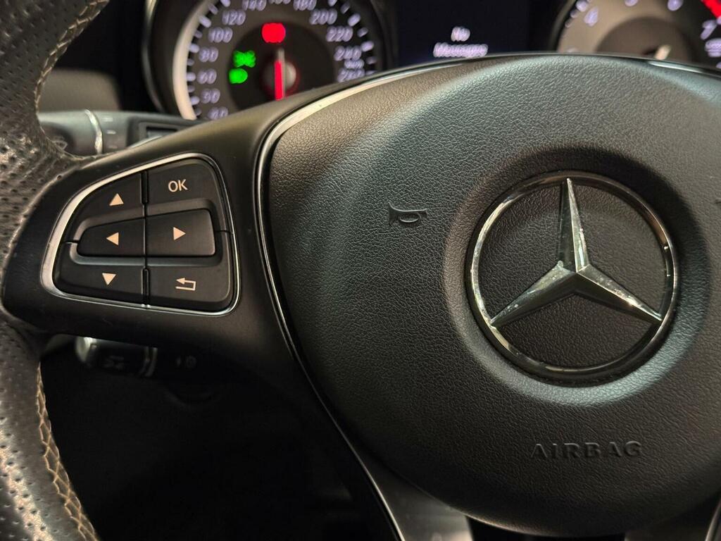 Mercedes-Benz GLA Class 2.1 Gla200 Cdi Amg Line Premium Plus 136 Bhp White #31