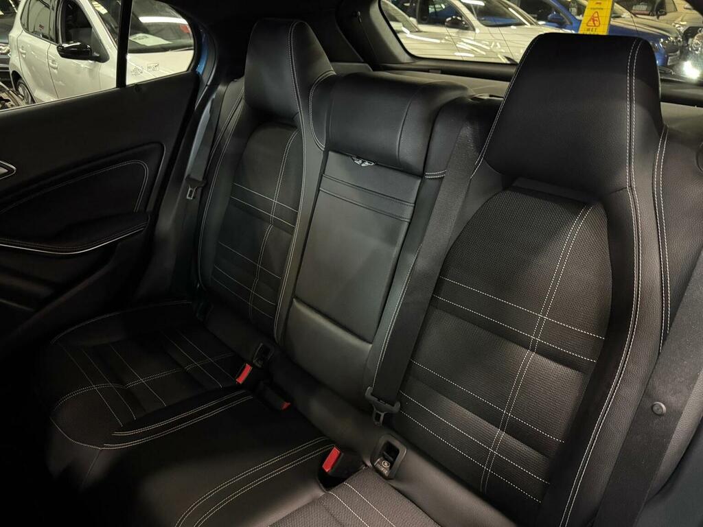 Mercedes-Benz GLA Class 2.1 Gla200 Cdi Amg Line Premium Plus 136 Bhp White #78