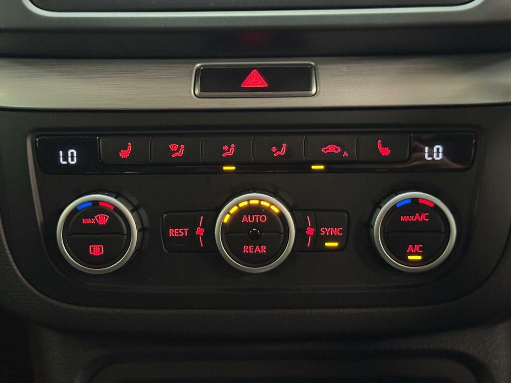 Volkswagen Sharan 2.0 Se Tdi Bluemotion Technology 148 Bhp Silver #33