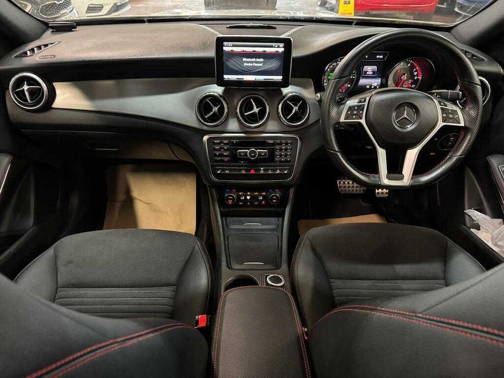 Mercedes-Benz GLA Class Gla 200D Amg Line Blue #35