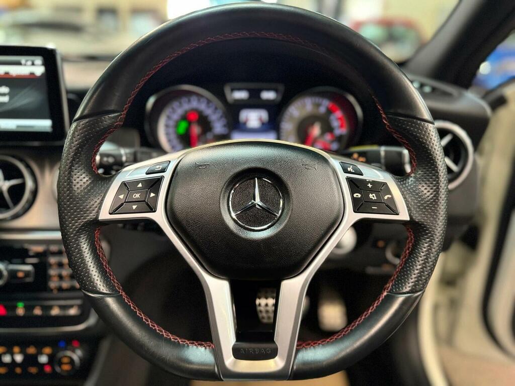 Mercedes-Benz GLA Class Gla 200D Amg Line Blue #54