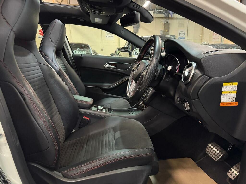 Mercedes-Benz GLA Class Gla 200D Amg Line Blue #21