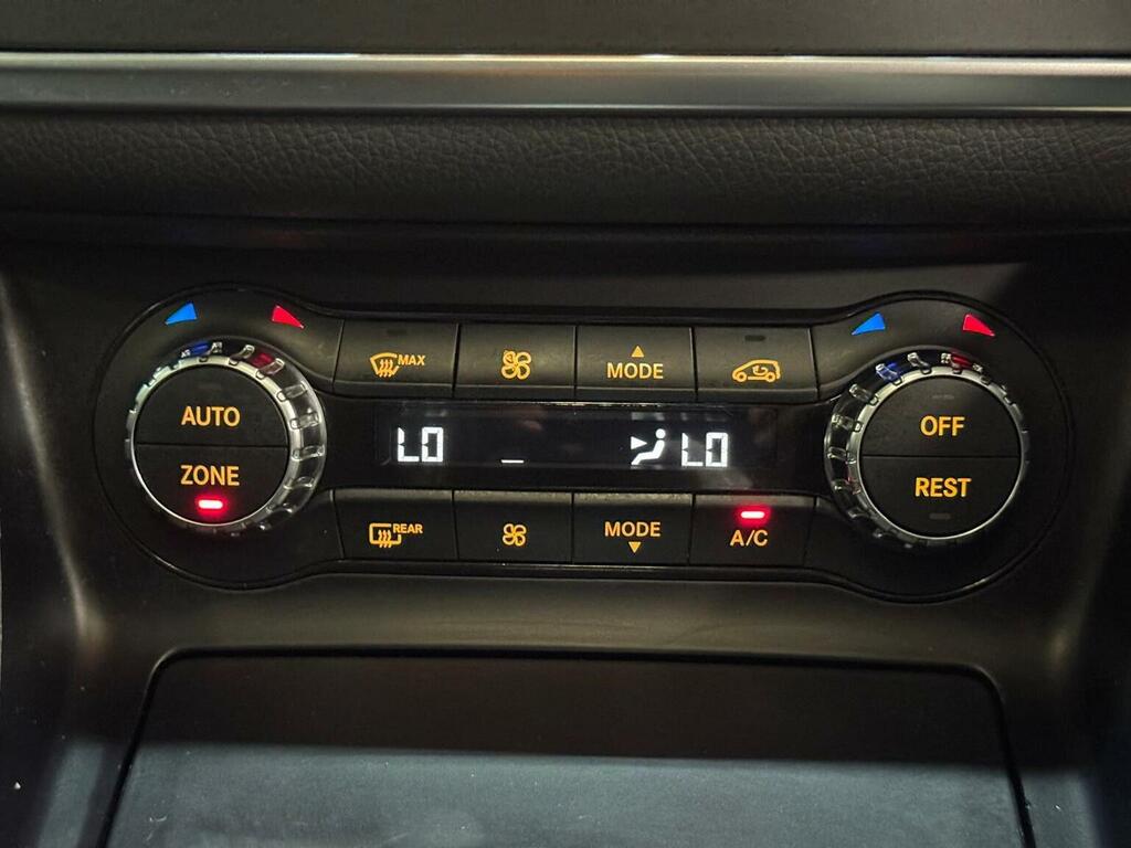 Mercedes-Benz GLA Class Gla 200D Amg Line Blue #41
