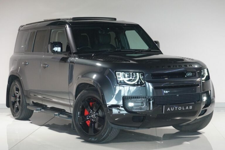 Land Rover Defender 110 2.0 P400e 15.4Kwh Grey