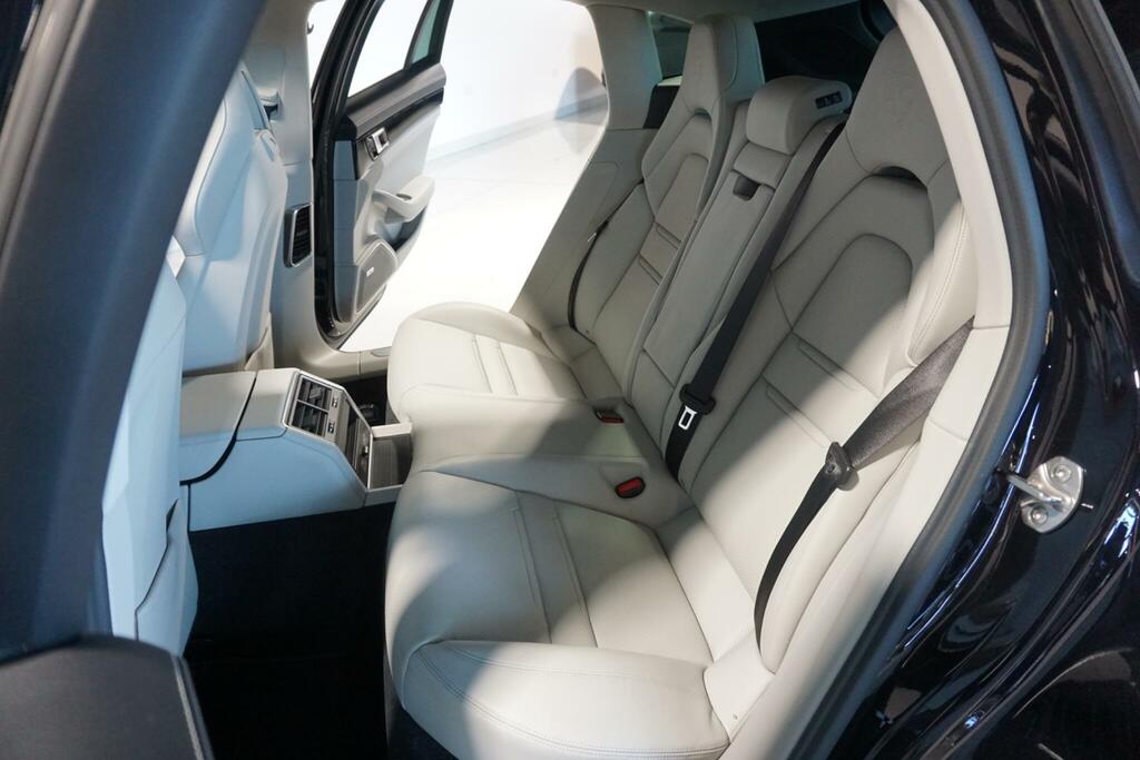 Porsche Panamera Gts Sport Turismo 4Wd Grey #10