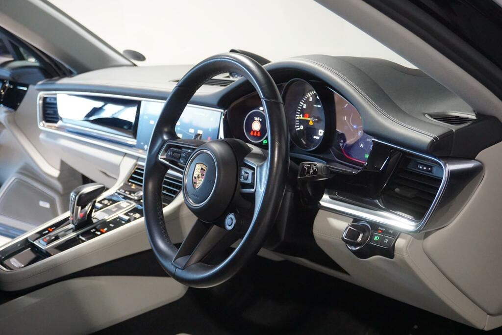 Porsche Panamera Gts Sport Turismo 4Wd Grey #9
