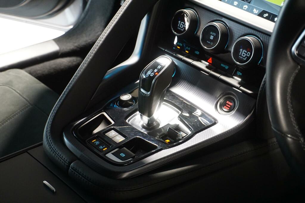 Jaguar F-Type  Red #54