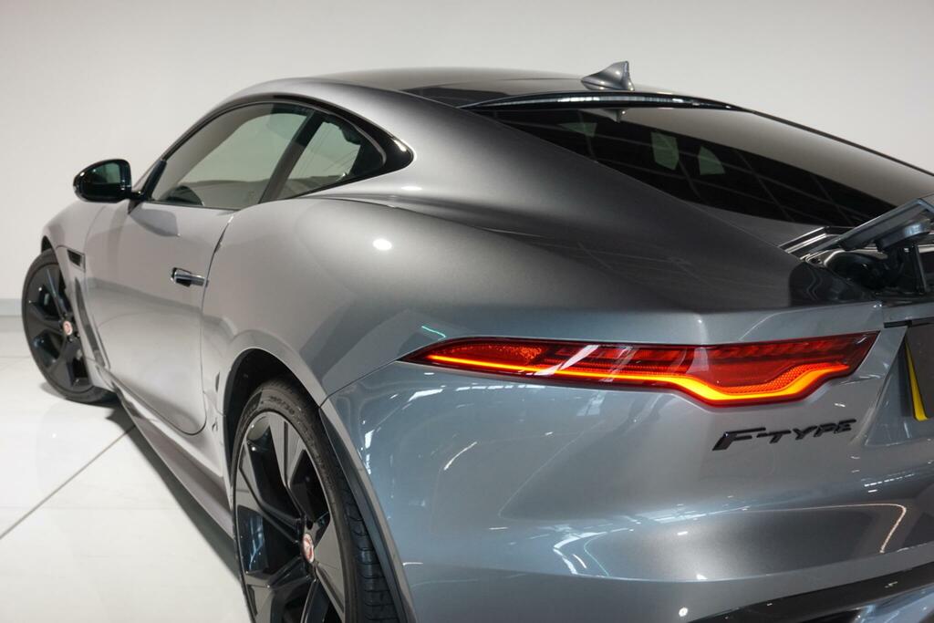 Jaguar F-Type  Red #42