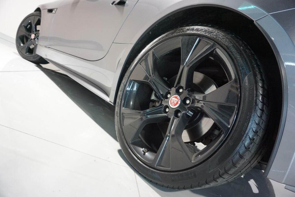 Jaguar F-Type  Red #43