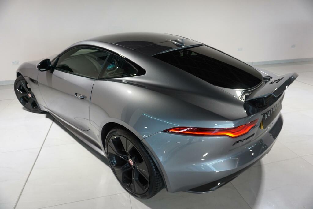 Jaguar F-Type  Red #28